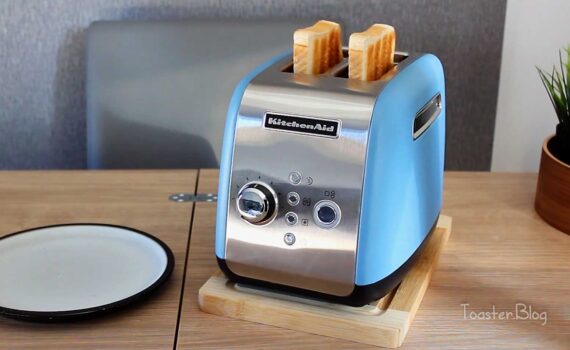 Best baby blue toaster