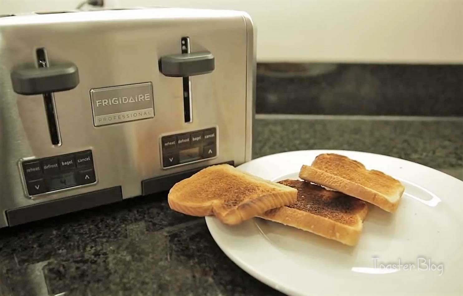 Keep Breakfast time Organised With The Best Professional Toaster in