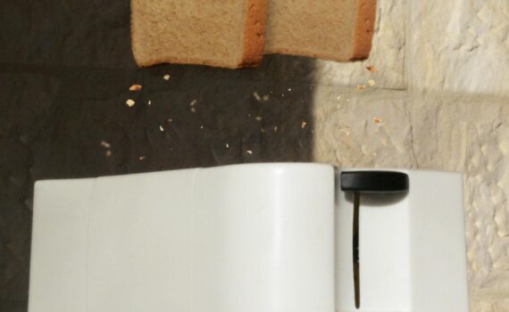 How many watts is a toaster