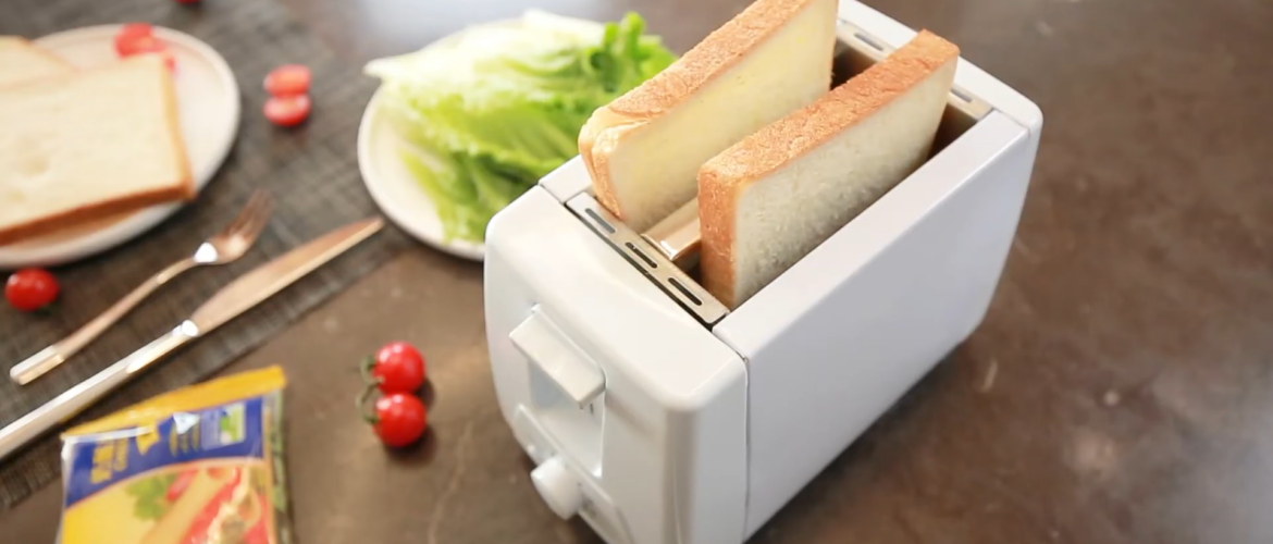 Toaster wattage